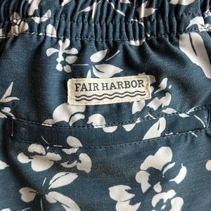 Boys Fair Harbor bathing suit xl